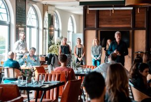 Breaking Down Silos With Effective Leadership Team Building Training